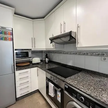 Puerto Marina Apartment
