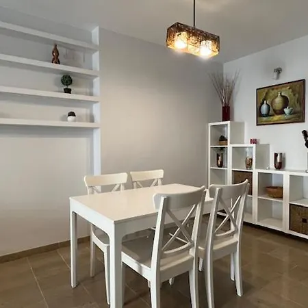 Puerto Marina بينالماذينا