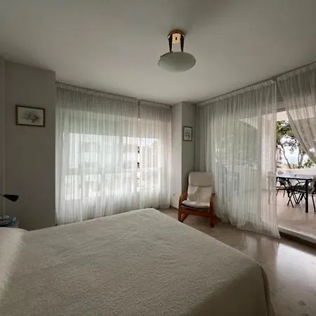 Puerto Marina Apartment