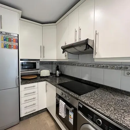 Puerto Marina Apartment *